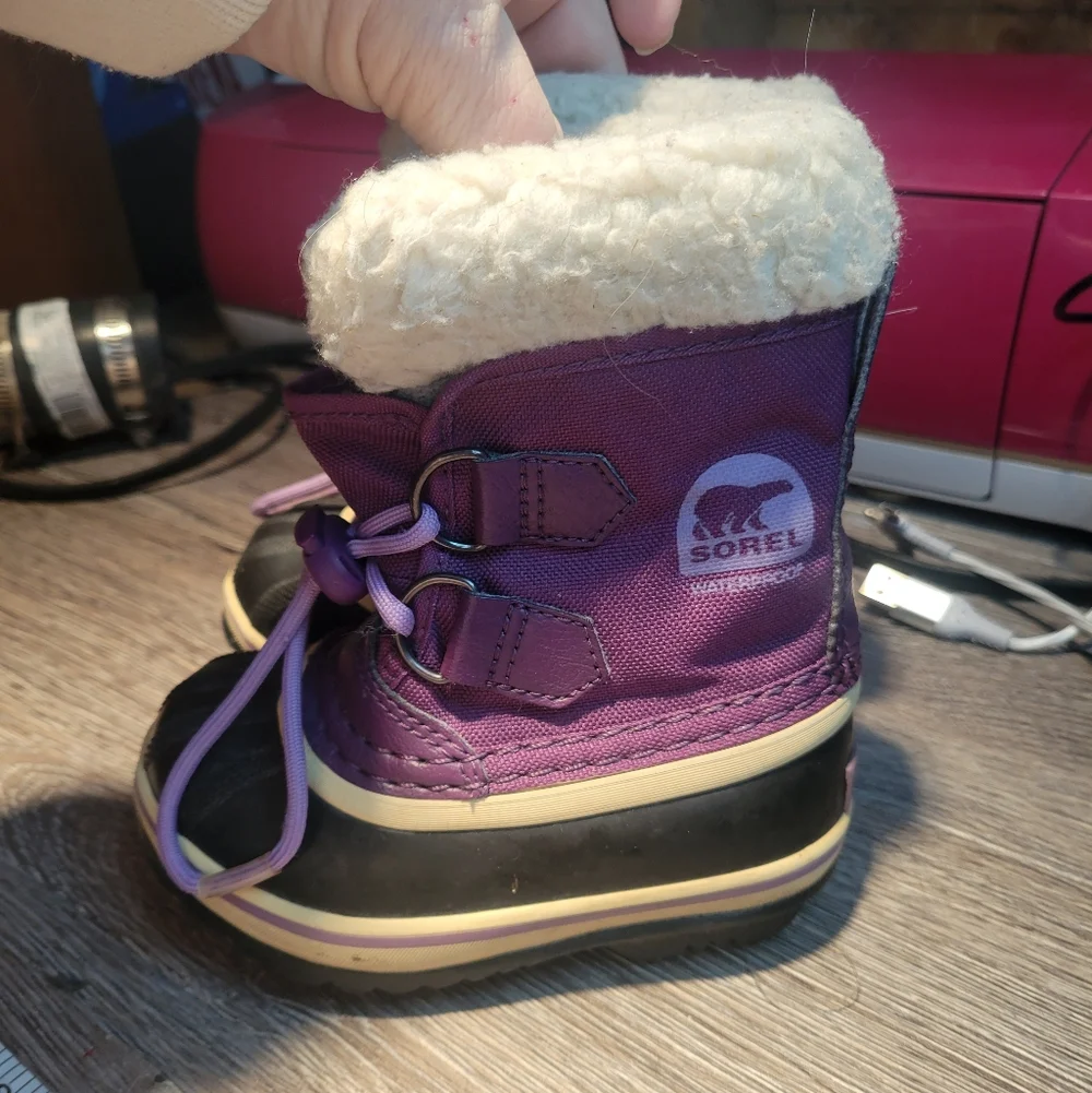 Sorel Toddler‎ Purple and Black Winter Boots Size 8 Unisex